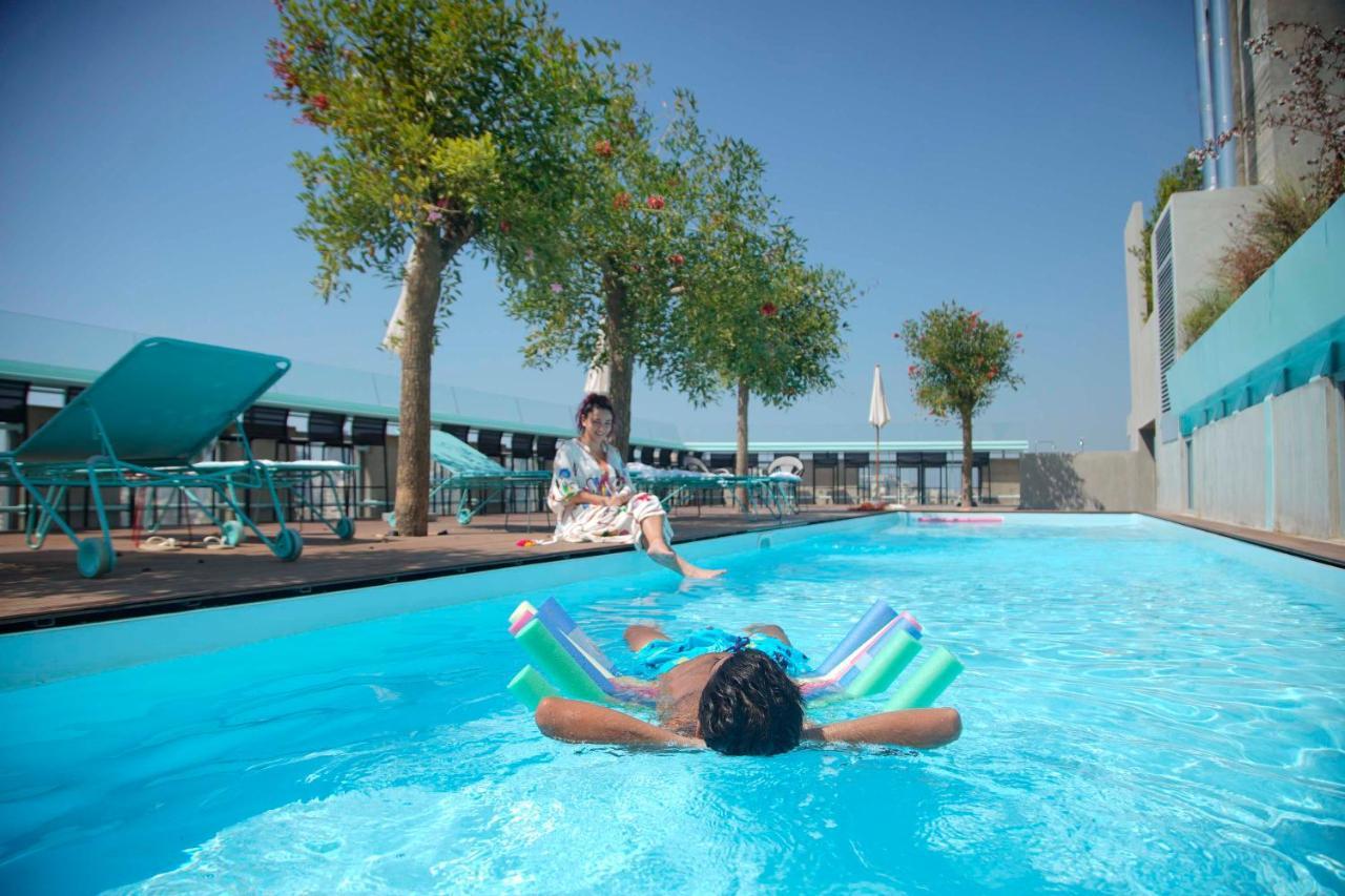 Bossa Nova Beirut Hotel Exteriör bild