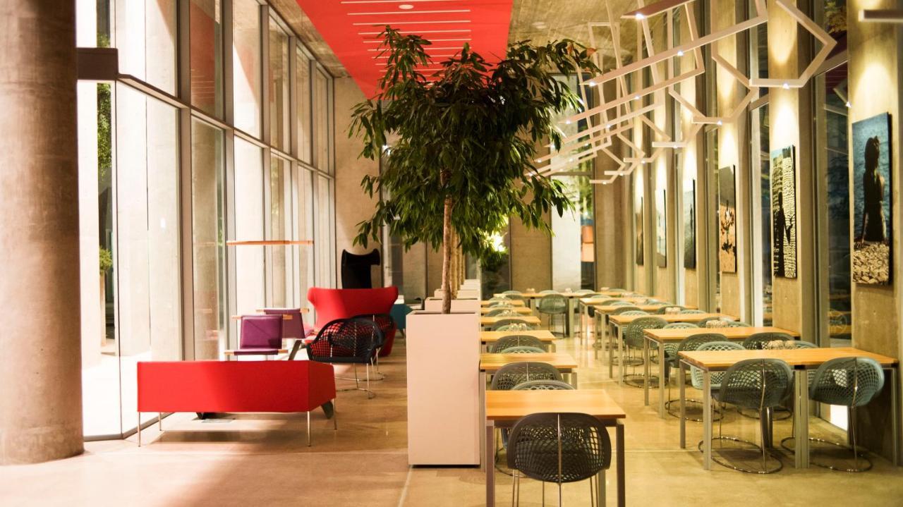 Bossa Nova Beirut Hotel Exteriör bild